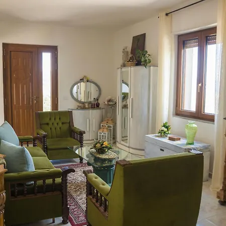 Agribnb Casa Furnaredda 3* Laurenzana