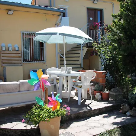 Bed & Breakfast Agribnb Casa Furnaredda 3*