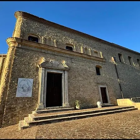 Bed & Breakfast Agribnb Casa Furnaredda Laurenzana